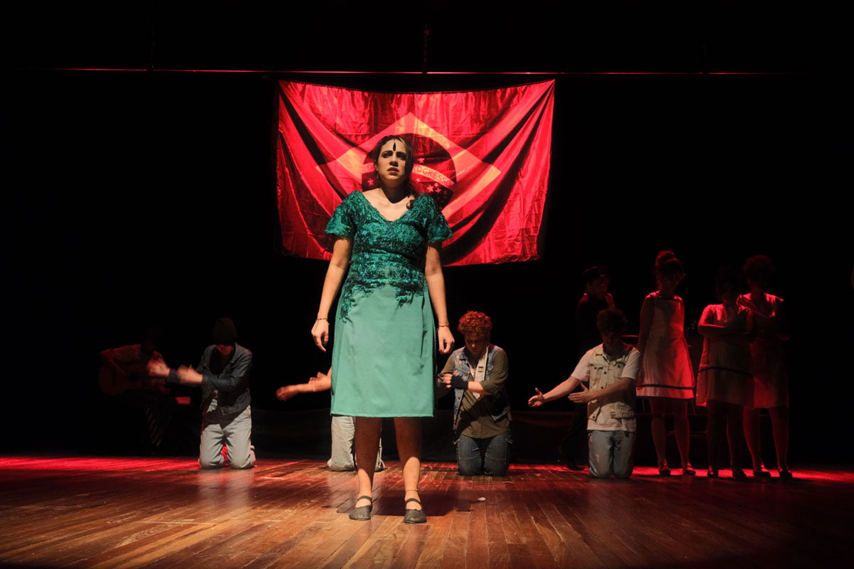 ‘Distrito infernal’: musical em Juiz de Fora relembra a ditadura militar a partir do mito de Orfeu
