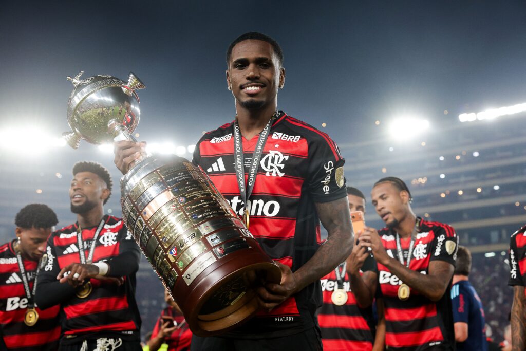 Everton Araújo é comunicado e está de saída do Flamengo