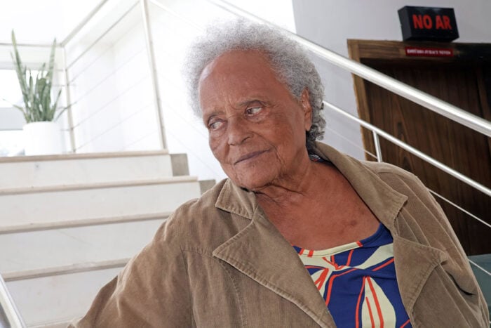 Nely Gonçalves, pioneira do samba na região, celebra uma vida dedicada à música