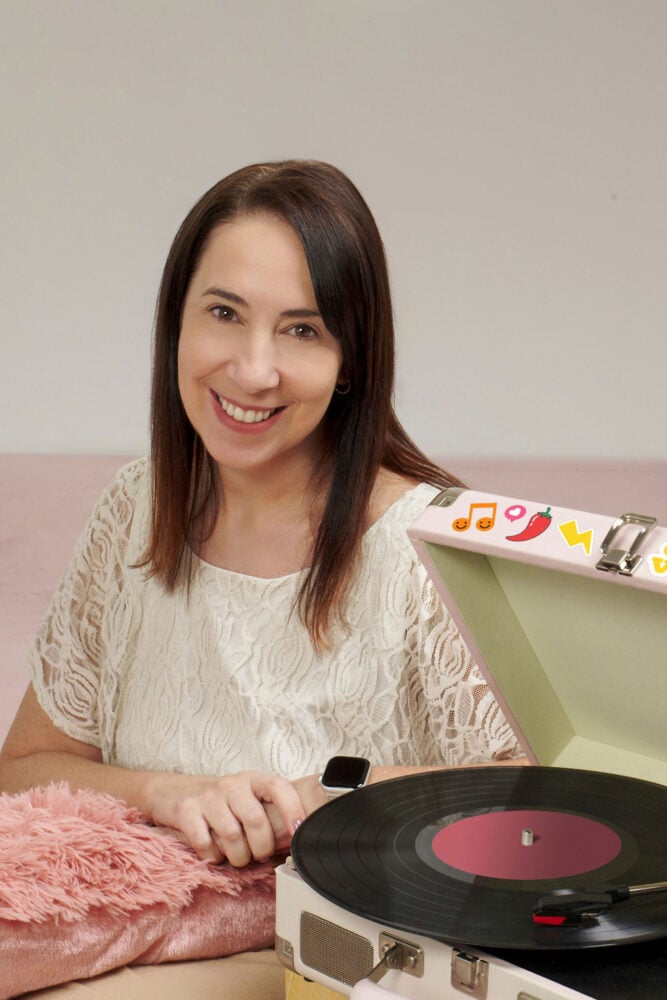 Paula Pimenta lança ‘A música da minha vida’ e expande universo de ‘Fazendo meu filme’ 1 PAULA PIMENTA ALVARO FRAGUAS
