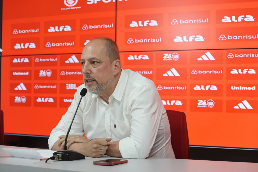 Inter tenta roubar treinador de rival para evitar rebaixamento à Série B