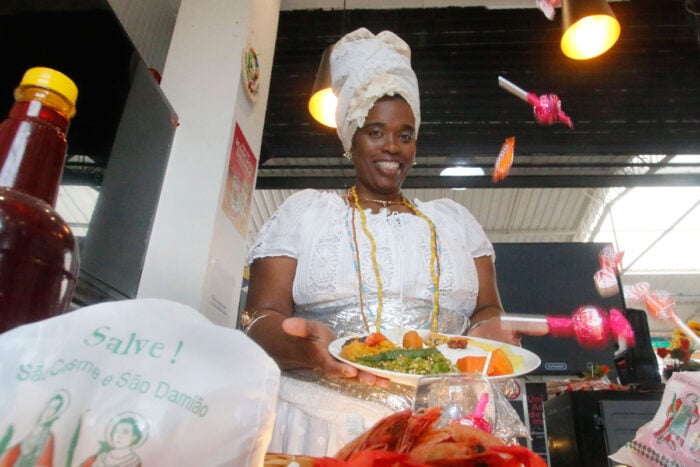 Cosme e Damião: restaurante em Juiz de Fora celebra tradição com caruru e programação infantil 2 Cosme e Damião: restaurante em Juiz de Fora celebra tradição com caruru e programação infantil