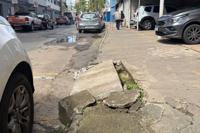 Rua no Alto dos Passos tem bueiros quebrados próximos a duas escolas 9 VU Foto Tribuna 1 2
