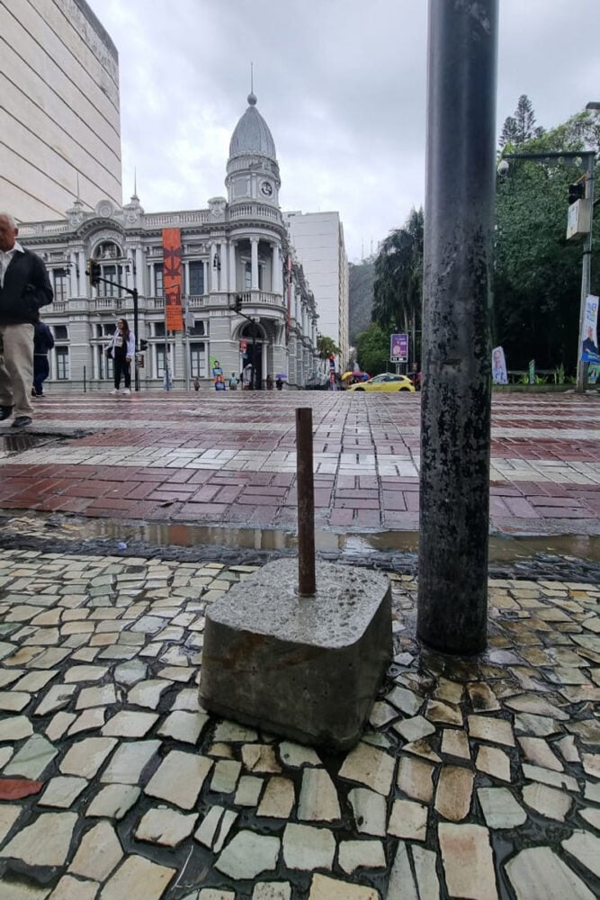 Bases de propaganda eleitoral ficam em calçadas de Juiz de Fora após retirada de windbanners 14 VU Foto Tribuna 1789494441
