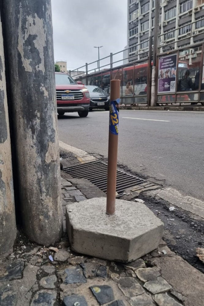 Bases de propaganda eleitoral ficam em calçadas de Juiz de Fora após retirada de windbanners 7 VU Foto Tribuna 3 1