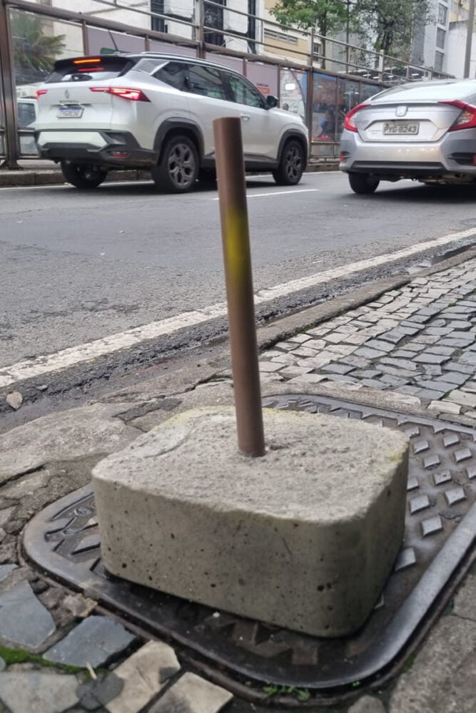 Bases de propaganda eleitoral ficam em calçadas de Juiz de Fora após retirada de windbanners 8 VU Foto Tribuna 4 1