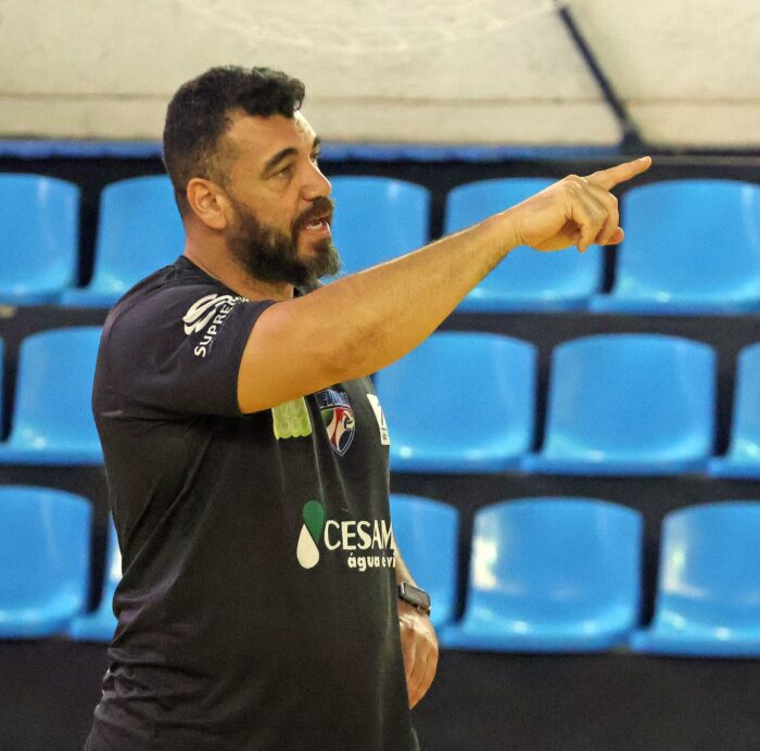 AO VIVO: André Silva, técnico do JF Vôlei e bronze no Brasileiro Interclubes Sub-16, é o entrevistado do Dá Jogo 1 andre silva foto leonardo costa