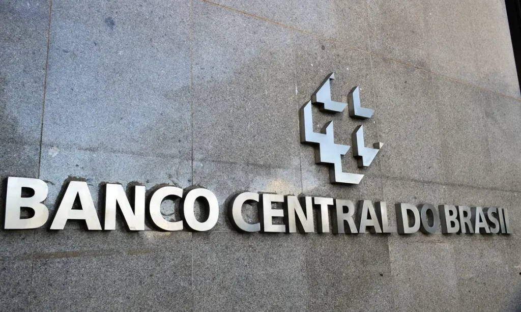 Banco Central prepara novas regras para empréstimos e brasileiros são avisados
