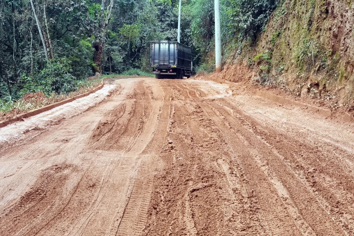 Obra da estrada de Ibitipoca tem previsão para terminar em 2027, mais de quatro anos após início