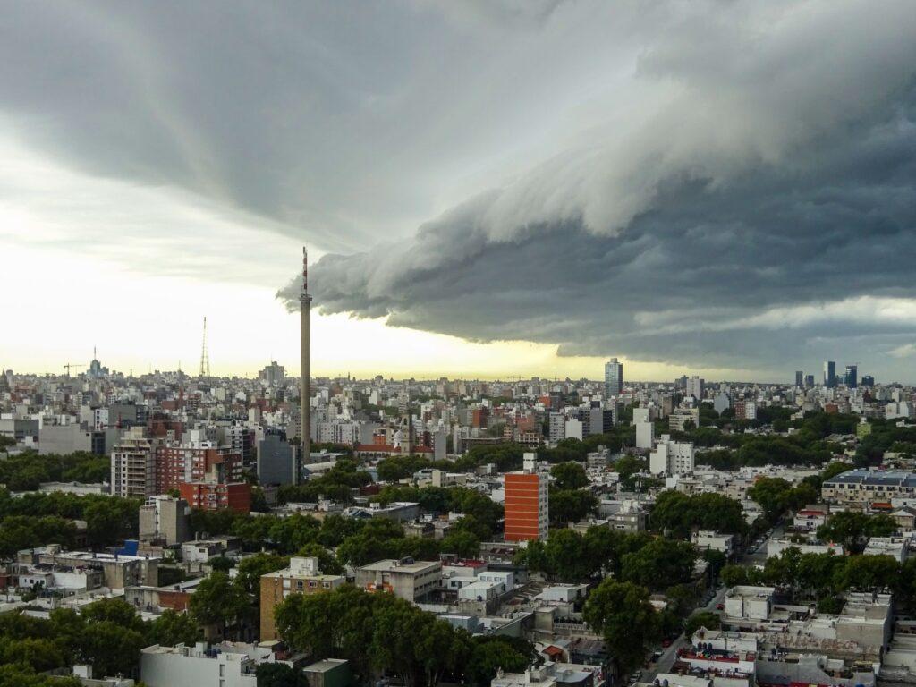 Fenômeno histórico que assusta cientistas pode atingir o mundo inteiro e fazer os preços dos alimentos aumentarem no Brasil em 2027