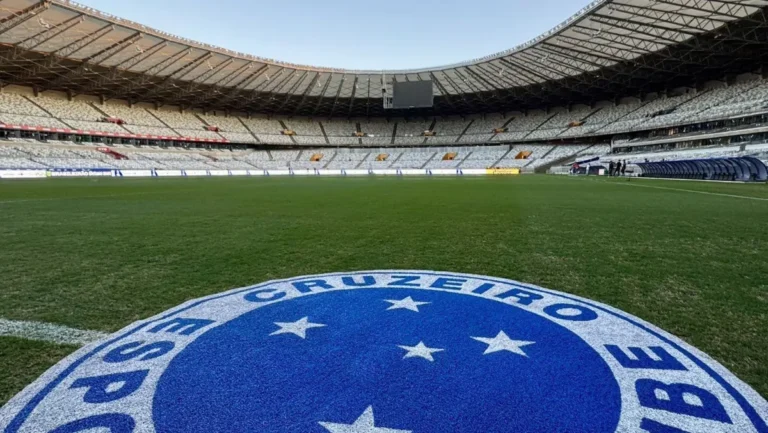 FIFA exige mudança no Mineirão e torcida do Cruzeiro recebe comunicado sobre o futuro do time jogando em uma “casa nova” a partir de 2027