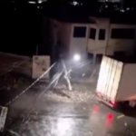 Caminhão atinge poste, interdita via e deixa 110 clientes sem energia na Zona Norte de Juiz de Fora 19 fotos 2026 09 02T092225.214
