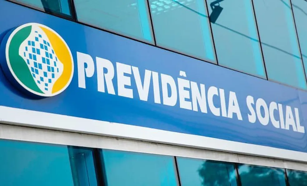 Esperou 30 dias por resposta do INSS? Nova regra pode colocar pedido em fila de prioridade