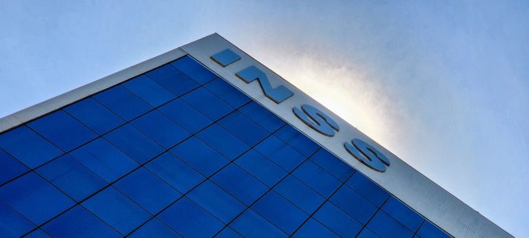 Mudança volta a valer e pode liberar mais dinheiro para aposentados do INSS
