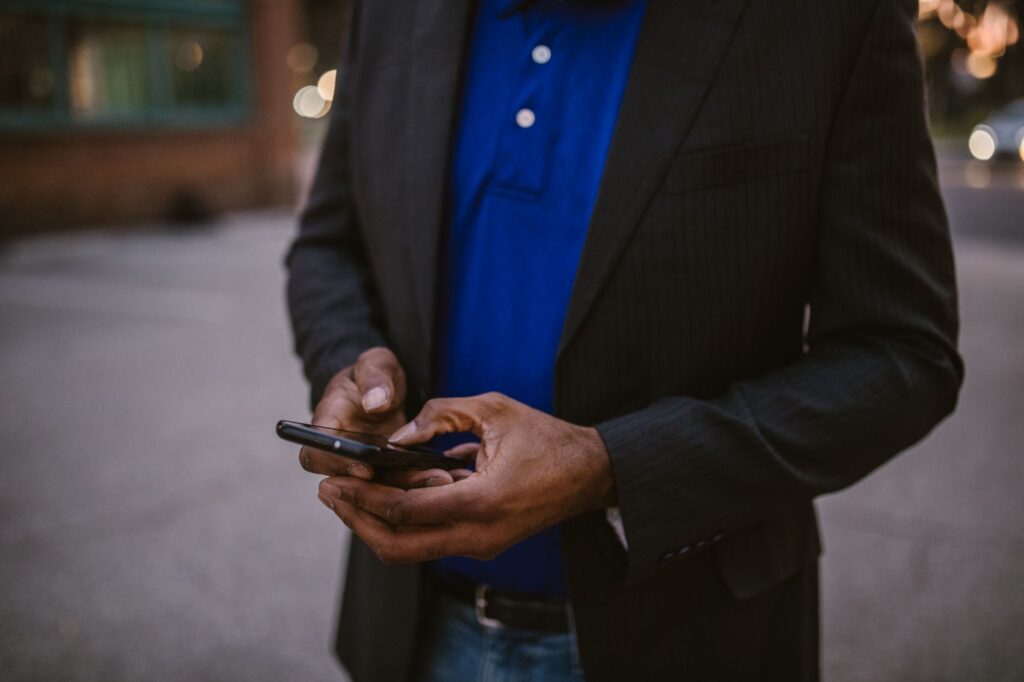 Nova operadora de celular lança plano de internet por apenas R$10 por mês