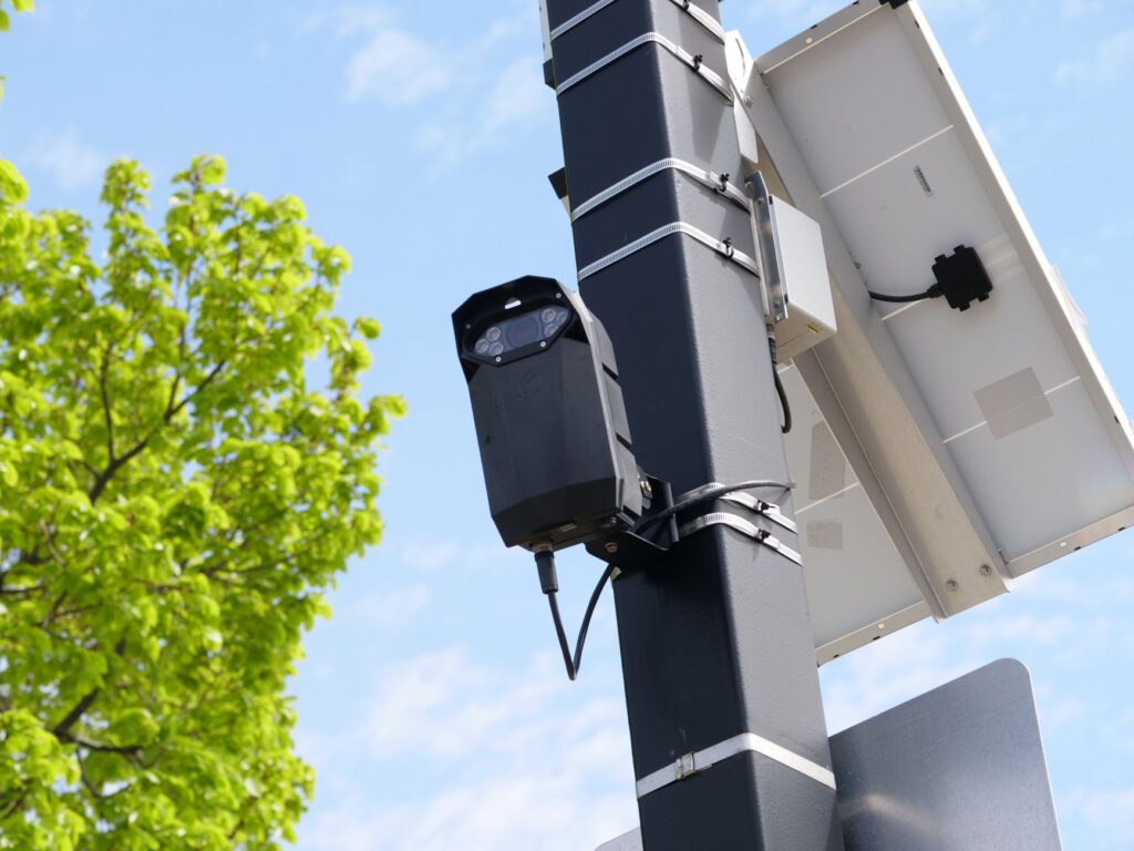 Novo radar chega a 8 estados e consegue descobrir se motorista acelerou novamente depois de passar pela fiscalização