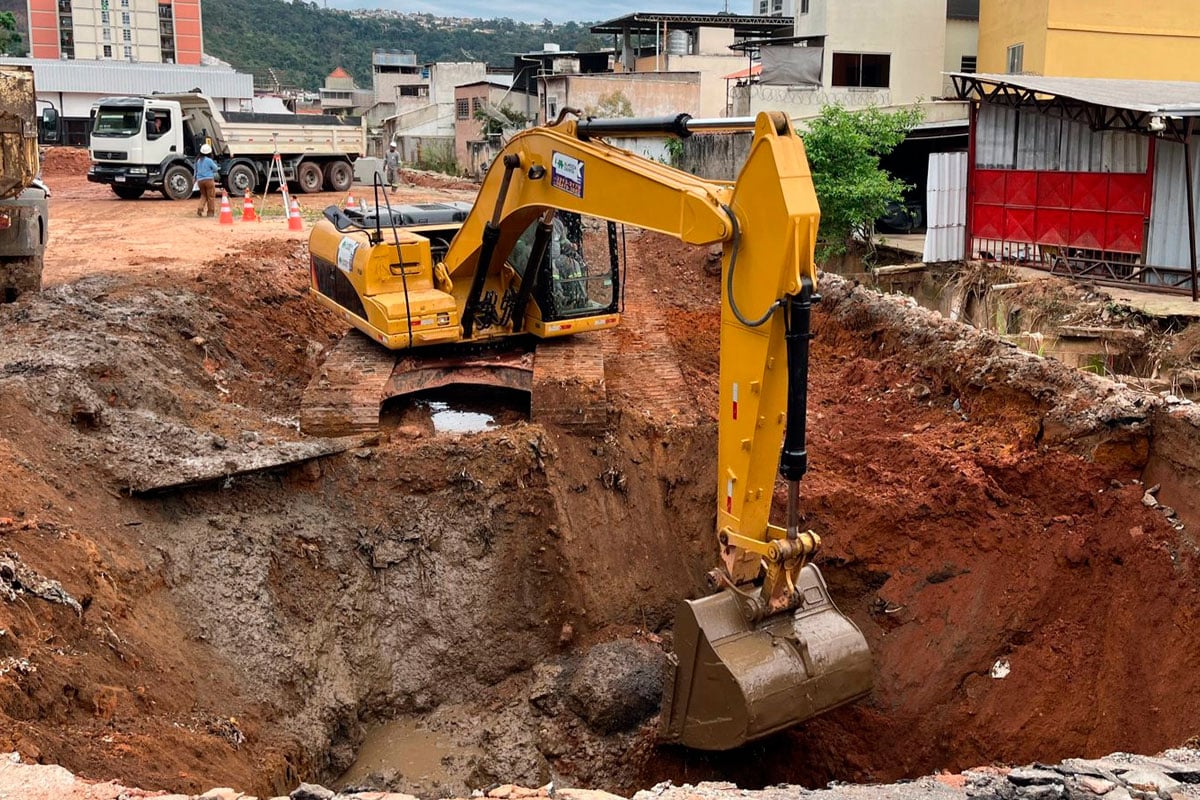 Em nova fase, obra amplia de 3 para 8 metros a calha do Córrego São Pedro em Juiz de Fora