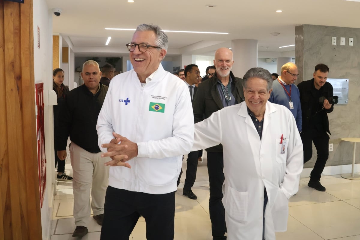 Hospitais em Juiz de Fora ampliam cirurgias pelo SUS, afirma ministro da Saúde
