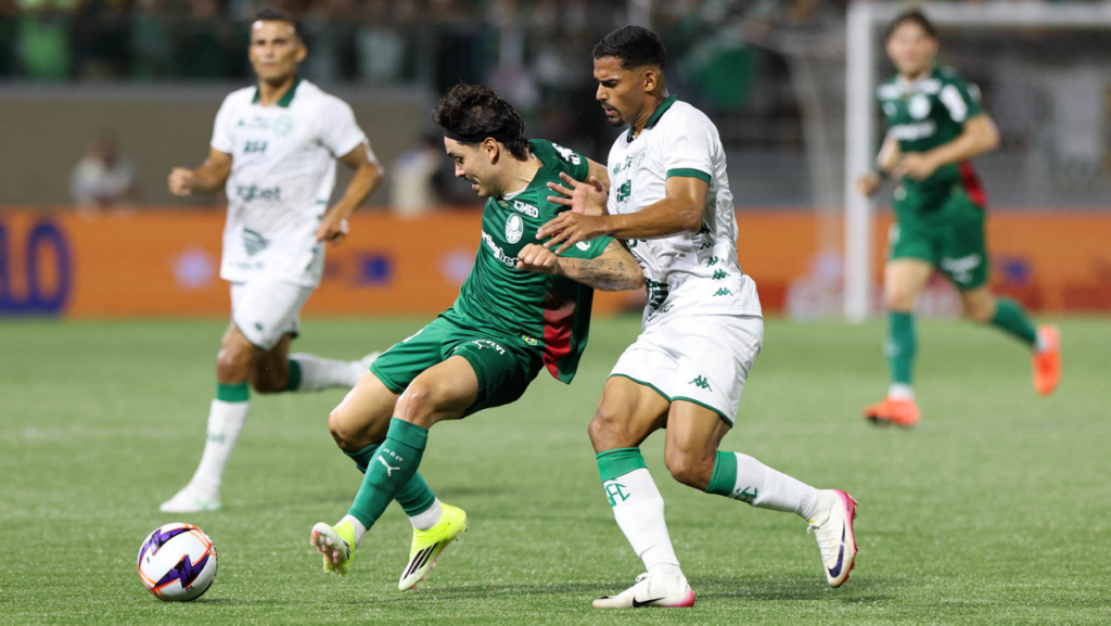 Verdão oficializa saídas de atacante e volante; jogadores deixam o clube por empréstimo