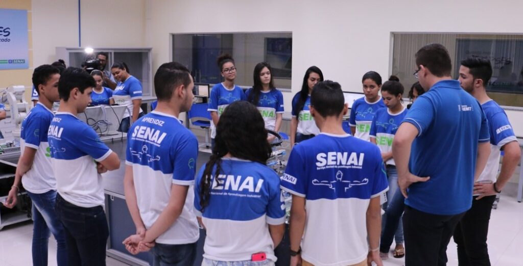 Senai oferece 2 mil vagas gratuitas para aprender programação, criar jogos digitais, trabalhar com RH e outras profissões