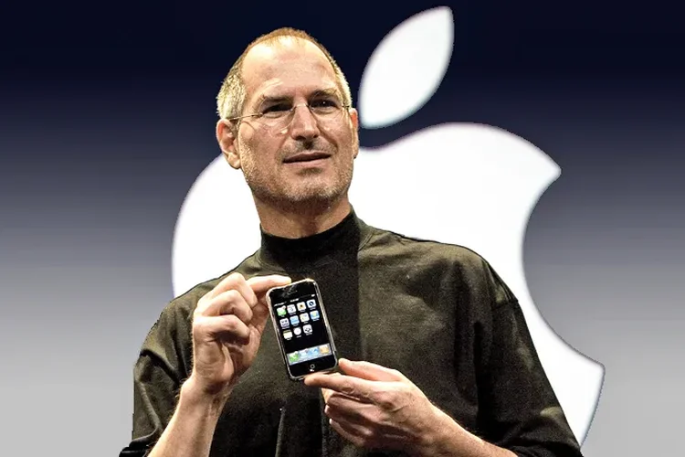 Steve Jobs, fundador da Apple: “Seu tempo é limitado; não o desperdice vivendo a vida de outra pessoa nem deixe opiniões alheias abafarem sua voz interior”