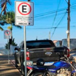 Justiça determina retirada de vagas exclusivas para o Poder Executivo em cidade da região 11 vagas exclusivas foto mpmg