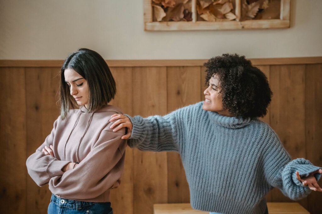 Você consegue admitir que pode estar errado? Psicologia aponta esse comportamento como uma das características de quem tem mente aberta, curiosidade e maior capacidade de aprender