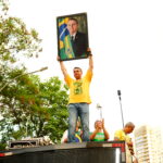 Flávio Bolsonaro poderá voltar a visitar o pai durante campanha, decide Moraes 12 Flávio Bolsonaro poderá voltar a visitar o pai durante campanha, decide Moraes