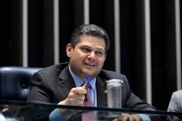 Senado deve votar PEC do fim da escala 6x1 na quarta-feira