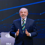 Campanha de Lula negocia checagem em tempo real no debate da Globo