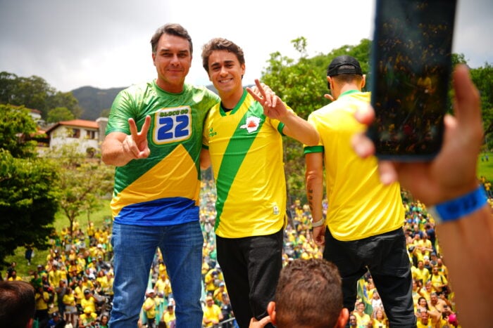 Nikolas Ferreira pede que apoiadores não vão às ruas após derrota de Flávio Bolsonaro