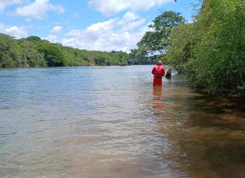 Corpo de adolescente que se afogou enquanto pescava é encontrado por Bombeiros 12 corpo