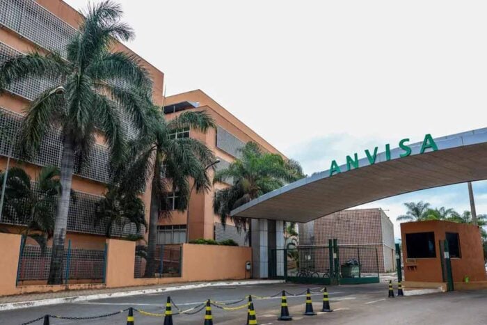 Anvisa proíbe venda de produtos com melatonina e proteína