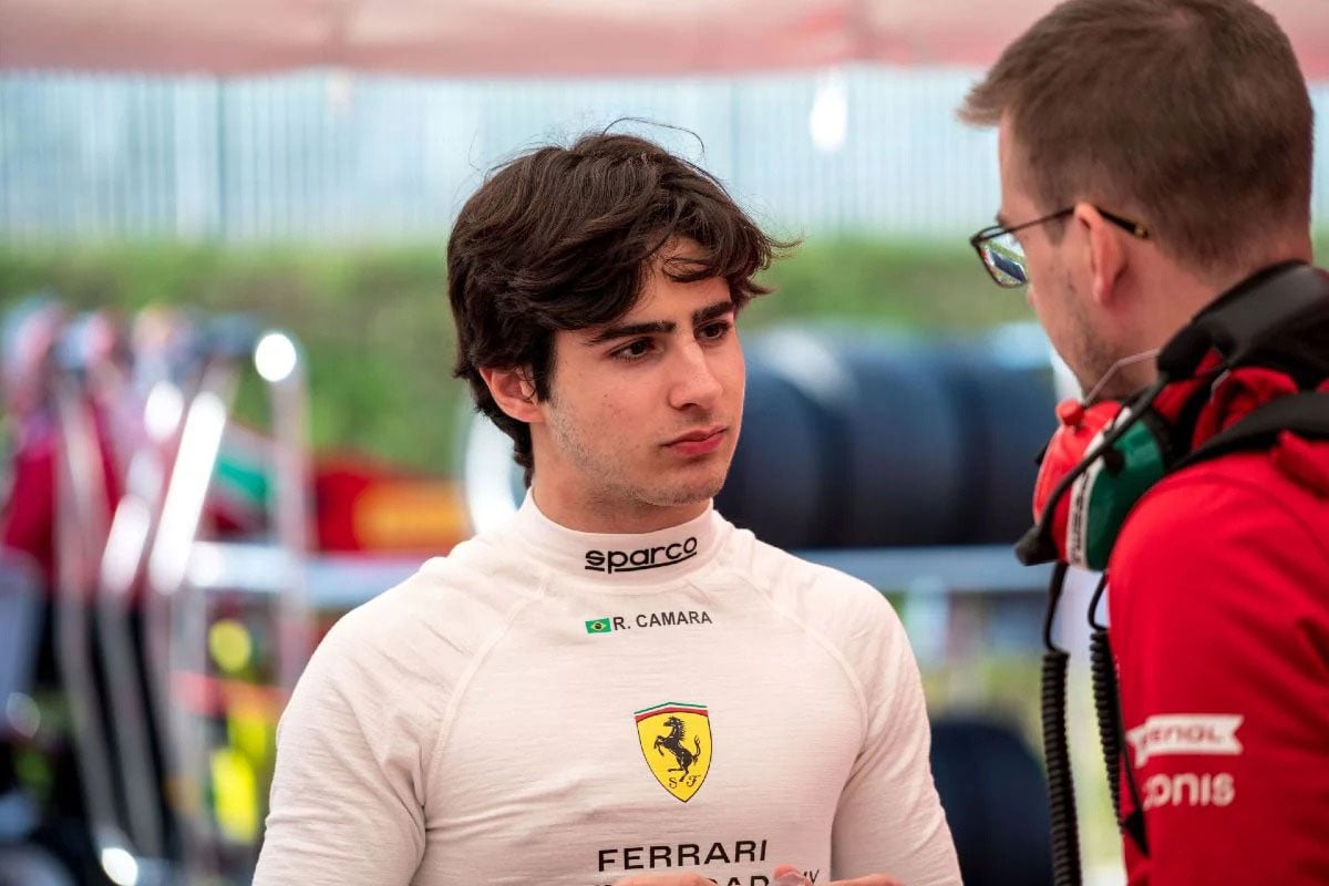 Avó piloto, passagem pela Ferrari e títulos: quem é Rafa Câmara, novo nome da F1
