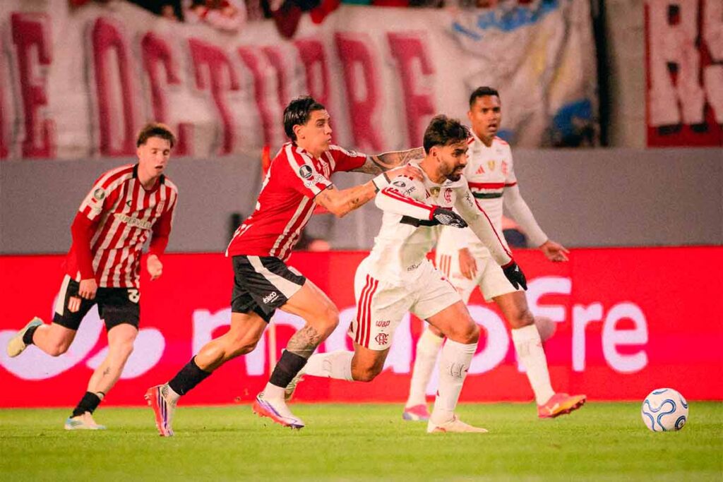 Flamengo x estudiantes 3 Flamengo