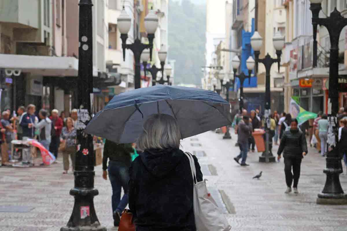Vai chover no dia das eleições em Juiz de Fora? Veja a previsão do tempo para o fim de semana