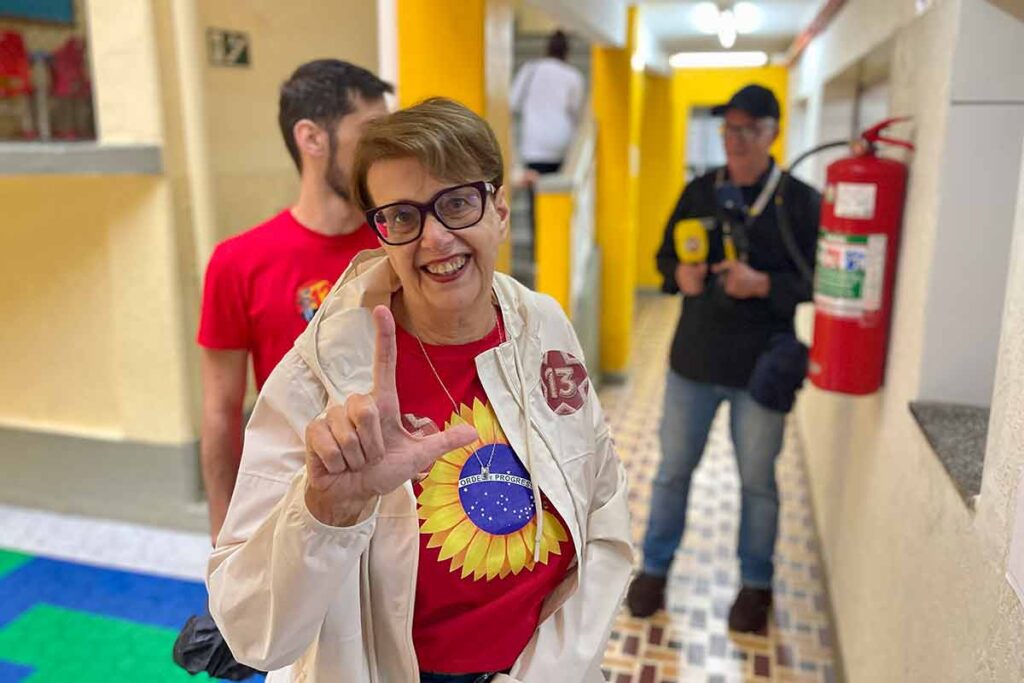 Após votar em Juiz de Fora, Margarida destaca parceria com Governo Lula para reconstrução da cidade