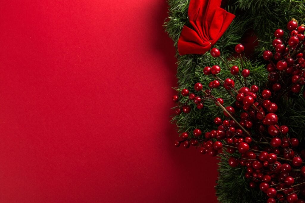 A cor de decoração de Natal que está em alta este ano e substitui o vermelho clássico