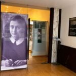 Exposição sobre Anne Frank promove debate sobre intolerância e liberdade em Cataguases