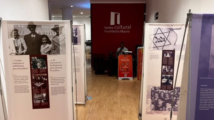 Exposição sobre Anne Frank promove debate sobre intolerância e liberdade em Cataguases