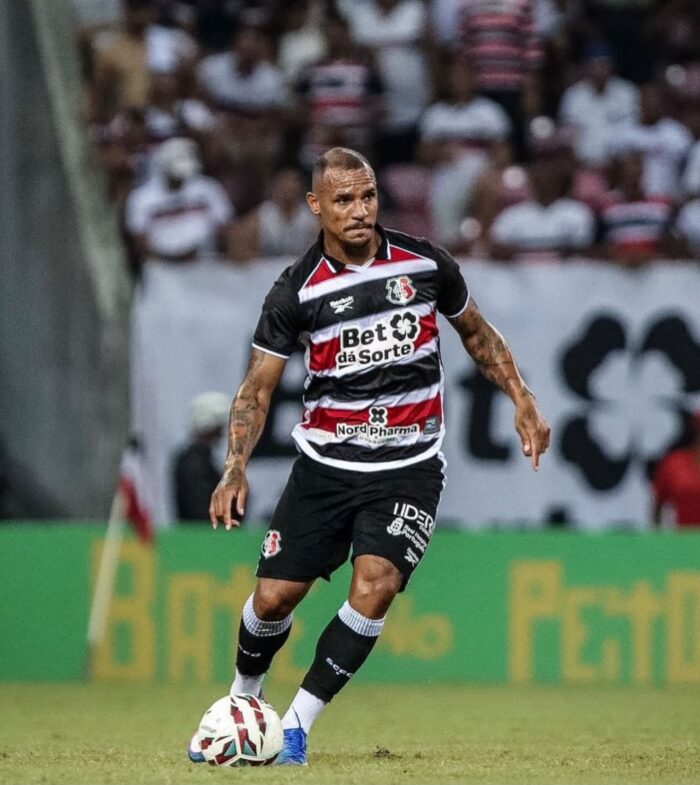 Jogador de Juiz de Fora conquista acesso à Série B pelo Santa Cruz