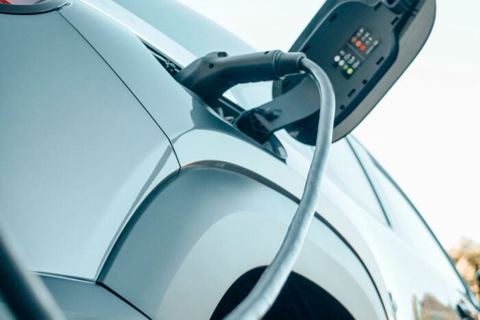 Pesquisa aponta que 87% dos motoristas brasileiros considerariam comprar um carro elétrico