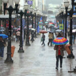 Chuva atrapalha movimentação no Calçadão às vésperas da eleição 10 chuva eleição
