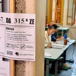 Eleitores encontram seções sem filas nas primeiras horas de votação em Juiz de Fora - Foto