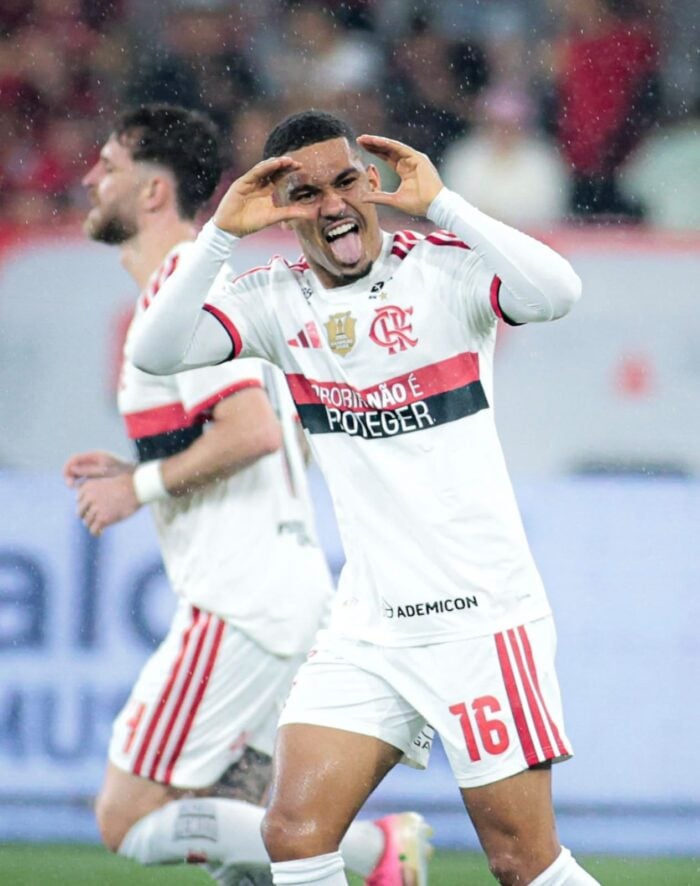 Confira as chances de título do Flamengo após abrir vantagem no Brasileirão 1 flamengo