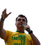 Flávio Bolsonaro chega a Miami com esposa e filhas 19 flavio bolsonaro fernando frazao agencia brasil