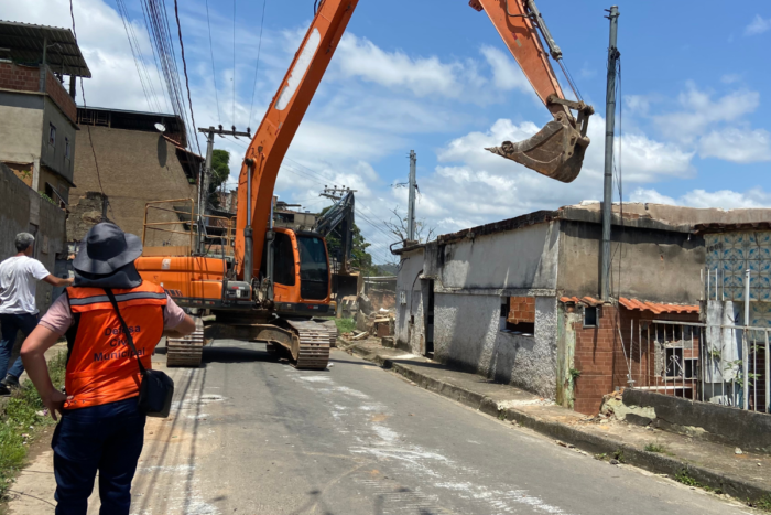 Imóveis começam a ser demolidos em mais dois bairros de Juiz de Fora; saiba quais são 2 fotos 9