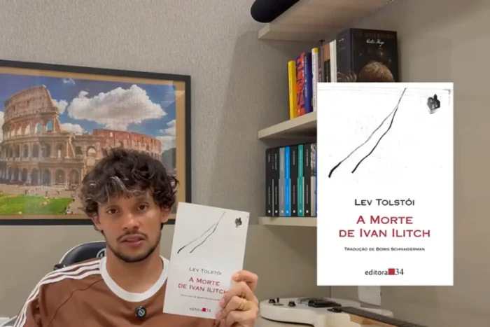 Gol de placa: Gustavo Scarpa faz tabelinha com a literatura 1 Gustavo Scarpa em seu vlog no Youtube dando dica de leitura