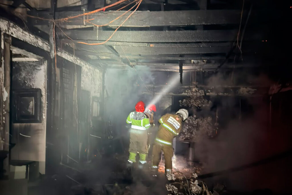 Incêndio destrói residência na zona rural de Bicas; não houve vítimas