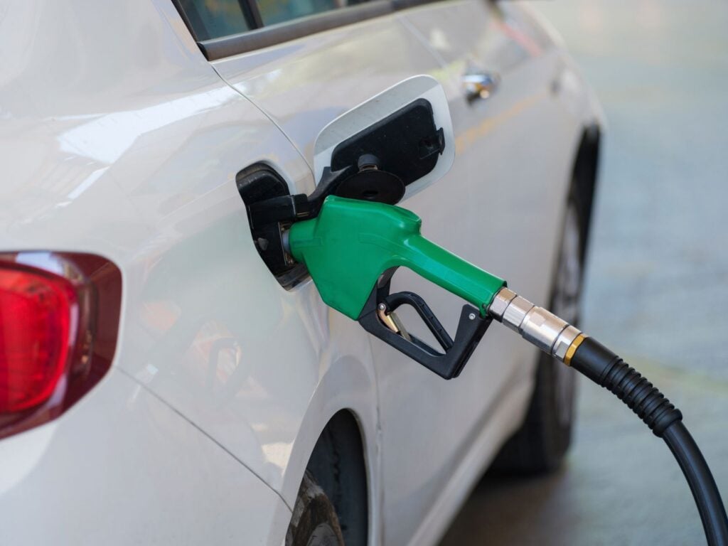 Motoristas são surpreendidos por mudanças nos preços dos combustíveis e levam susto enorme ao encontrar gasolina sendo vendida a R$ 7,34